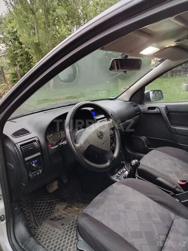 Opel Astra-12