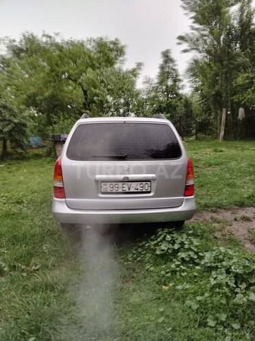 Opel Astra-11