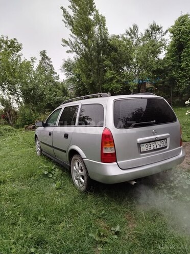 Opel Astra-10