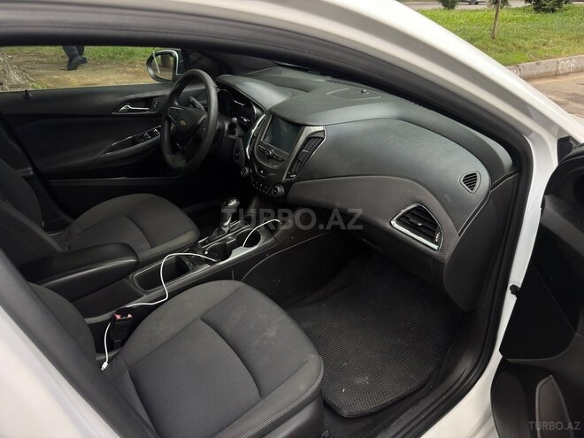 Chevrolet Cruze-3