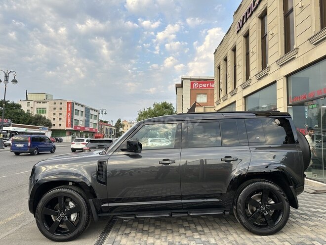 Land Rover Defender-15
