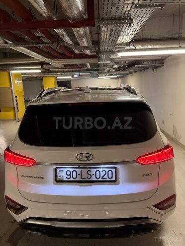 Hyundai Santa Fe-5