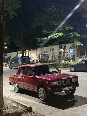 LADA (VAZ) 2107-2