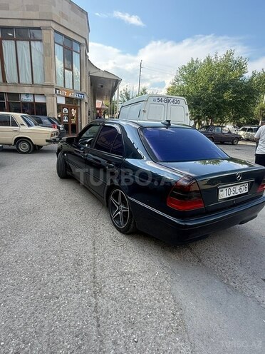 Mercedes C 240-12