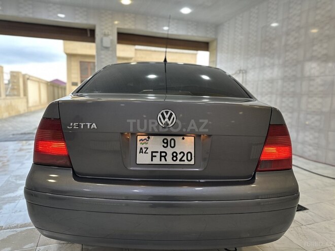 Volkswagen Jetta-2