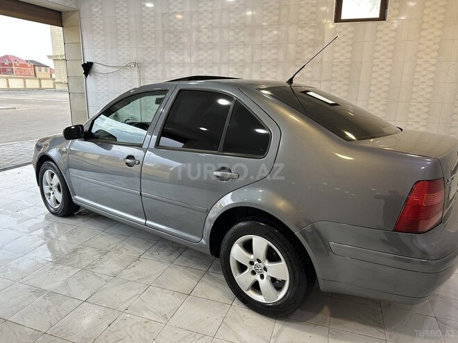 Volkswagen Jetta-5