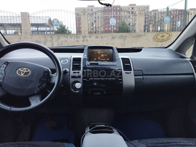Toyota Prius-9