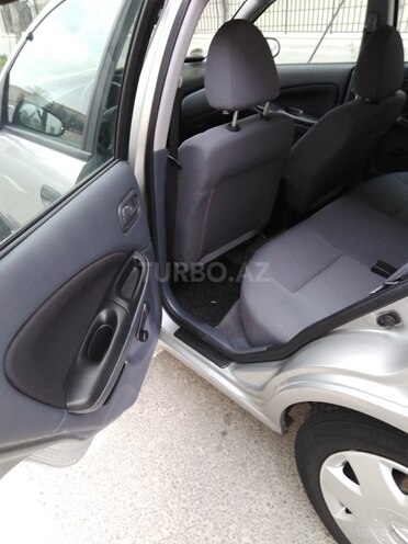 Nissan Almera-8