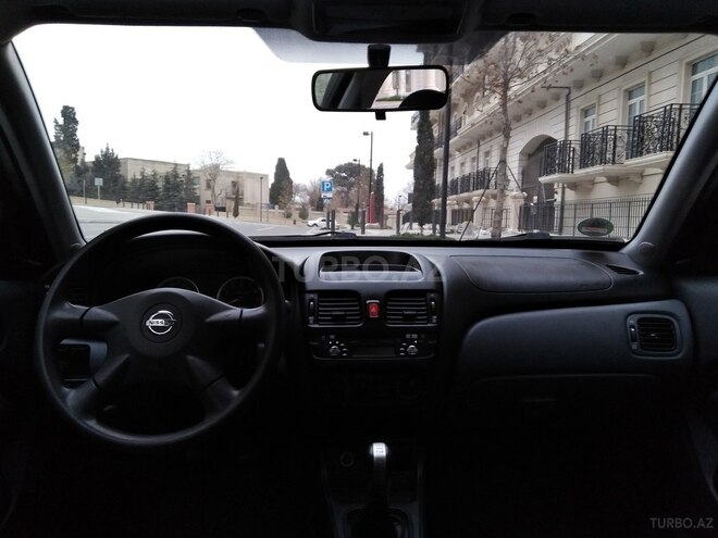 Nissan Almera-5