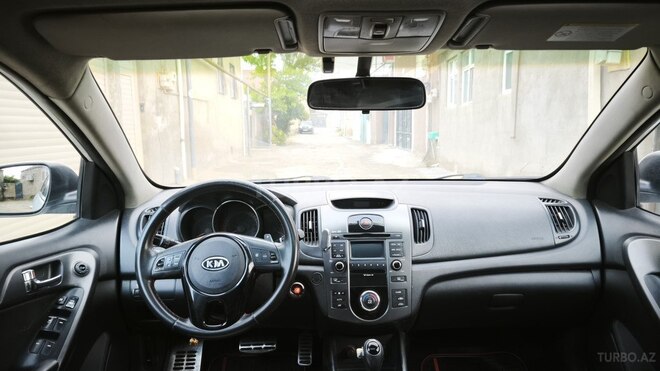 Kia Cerato-7