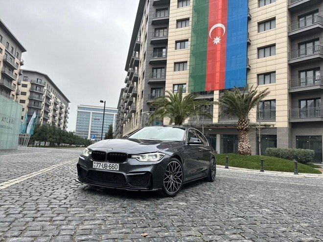 BMW 330-1