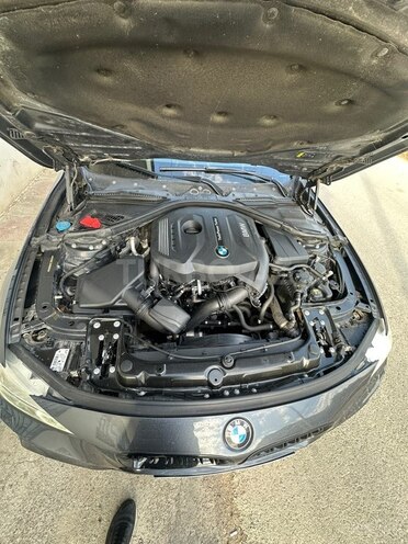 BMW 330-7