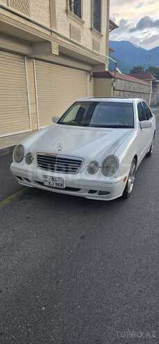 Mercedes E 320-2