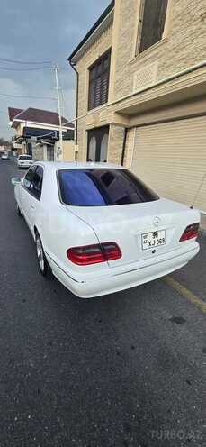 Mercedes E 320-8