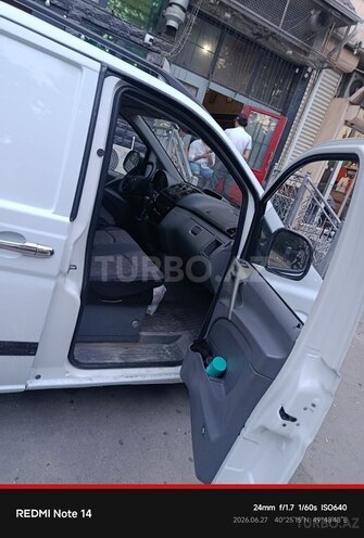 Mercedes Vito-5