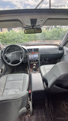 Mercedes C 230-6