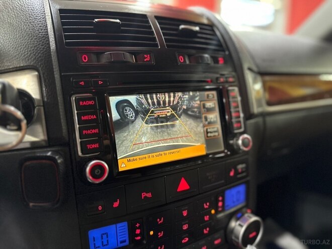 Volkswagen Touareg-20