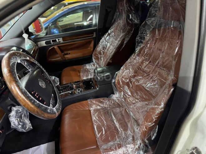 Volkswagen Touareg-11