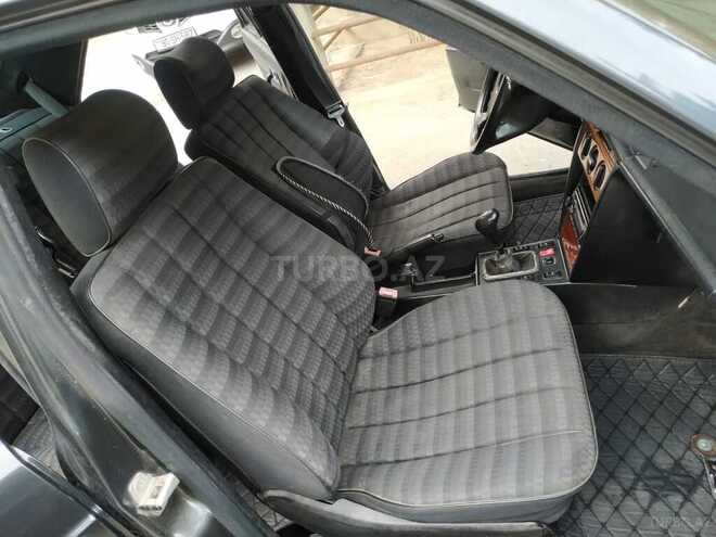 Mercedes 190-16