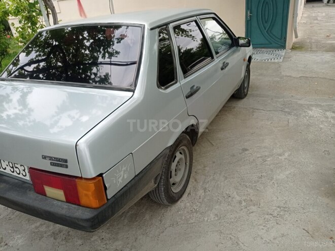 LADA (VAZ) 21099-8