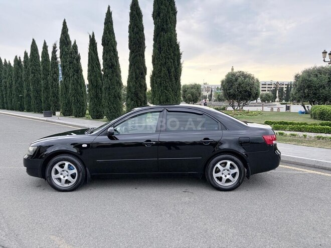 Hyundai Sonata-4