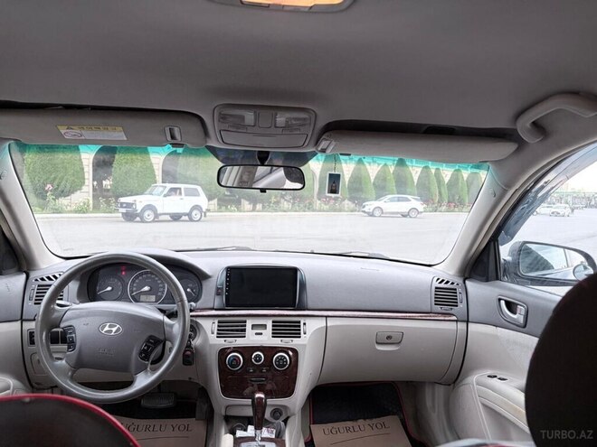 Hyundai Sonata-5