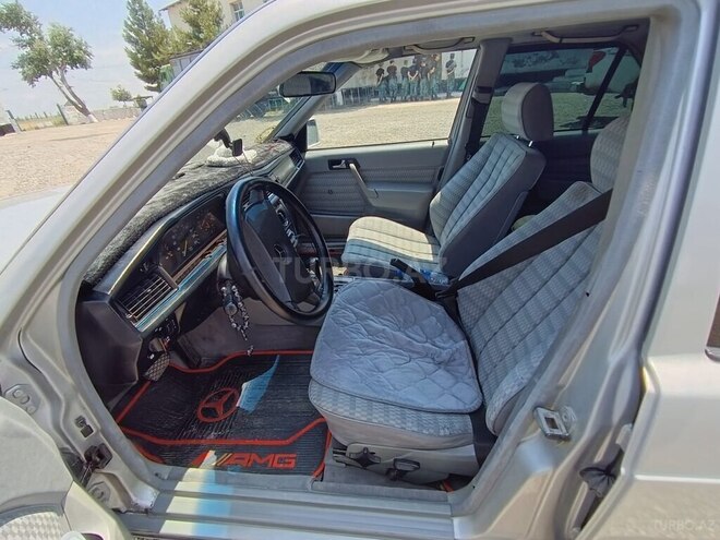 Mercedes 190-6