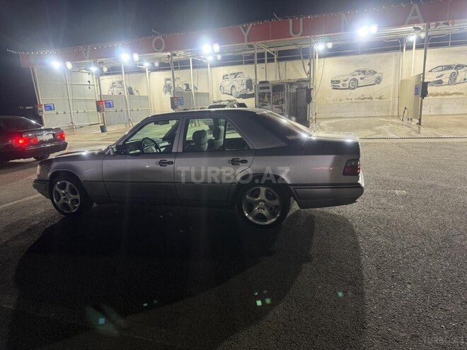 Mercedes 200 E-7