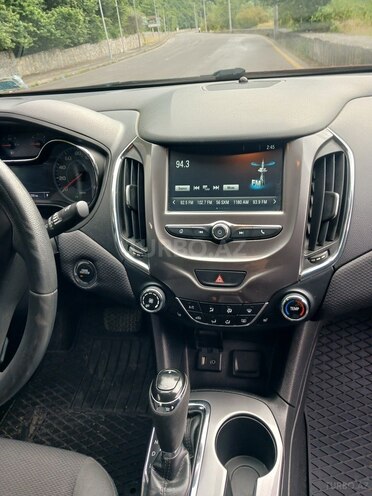 Chevrolet Cruze-3