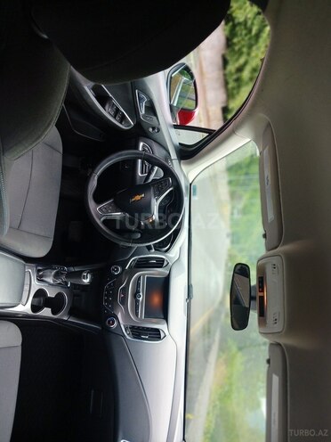 Chevrolet Cruze-12