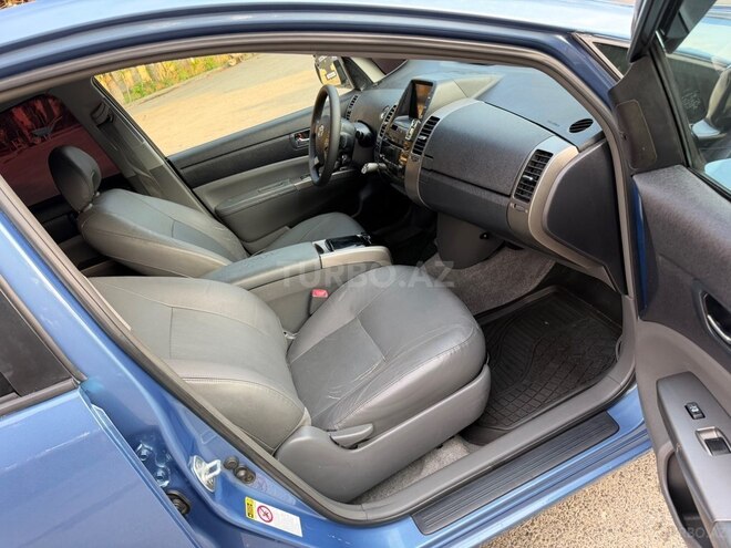 Toyota Prius-10