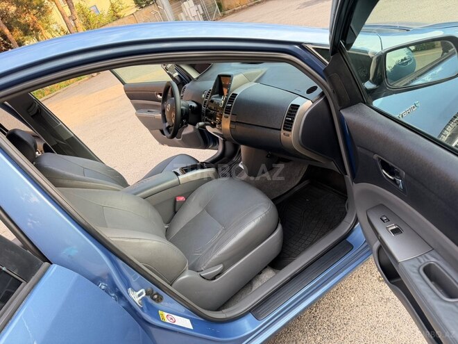 Toyota Prius-15