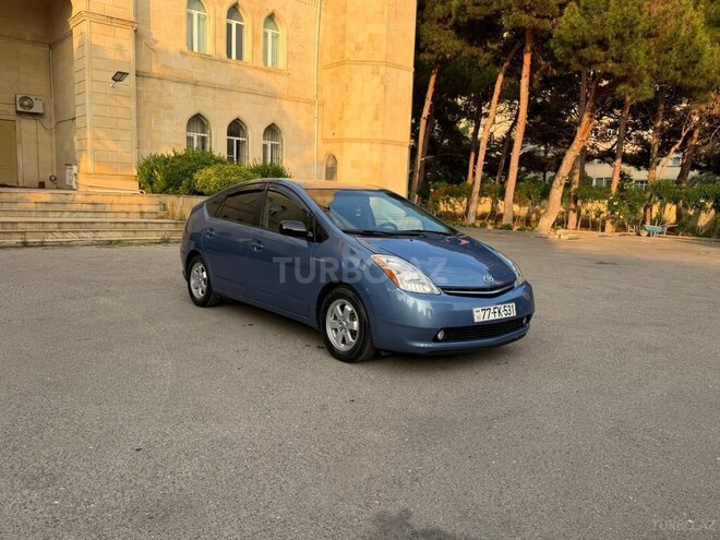 Toyota Prius-2
