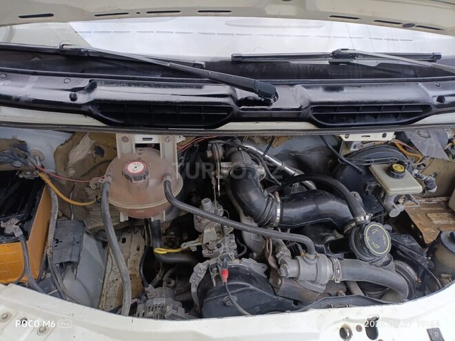 Ford Transit-6