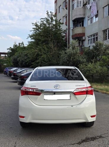 Toyota Corolla-2