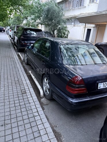 Mercedes C 240-12