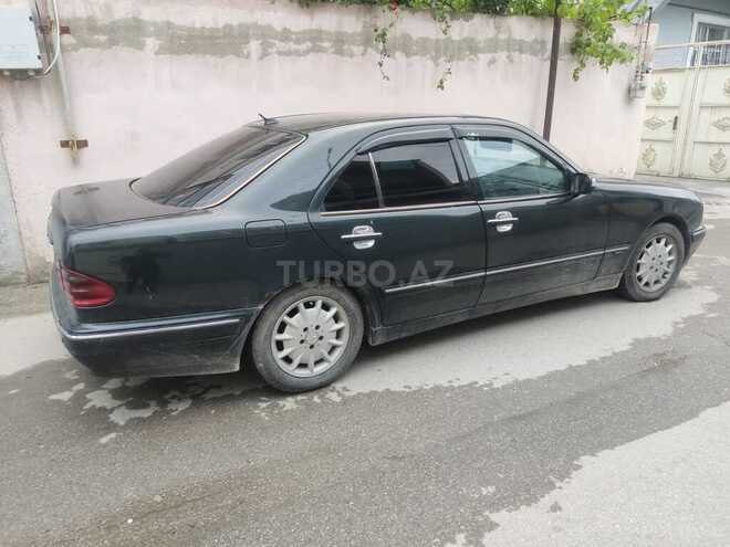 Mercedes E 220-3