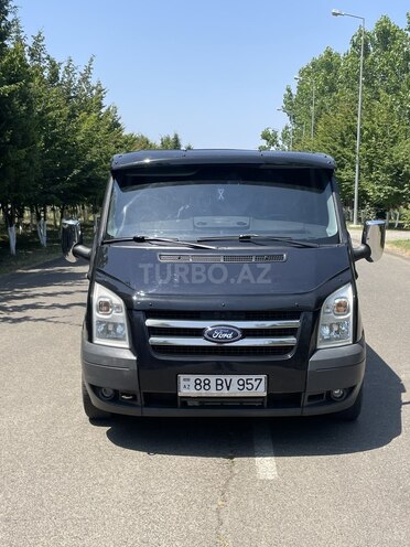 Ford Transit-1