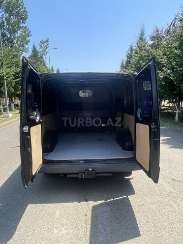 Ford Transit-8