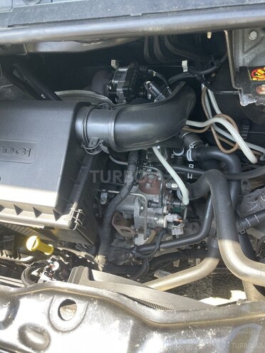 Ford Transit-11