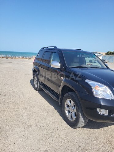 Toyota Land Cruiser Prado-5