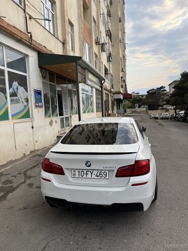 BMW 528-2