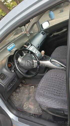 Toyota Corolla-5
