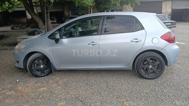 Toyota Corolla-2