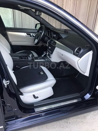 Mercedes C 250-10