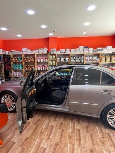Mercedes E 220-3