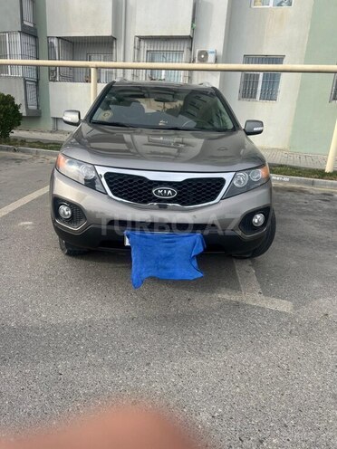 Kia Sorento-1