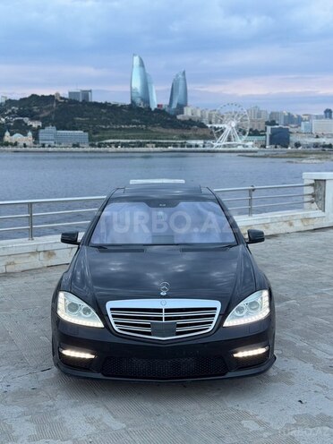 Mercedes S 320-1