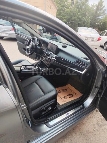 BMW 525-12