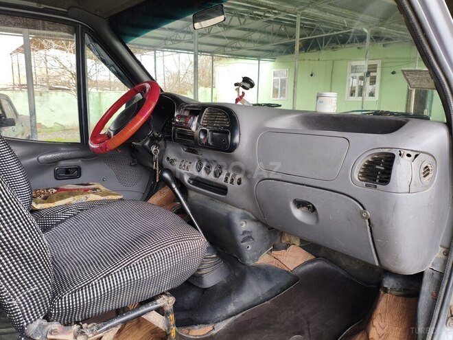 Ford Transit-7